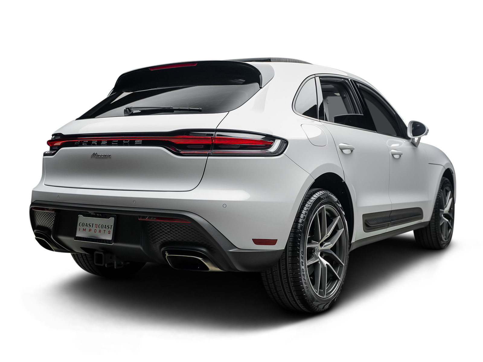 Used 2025 Porsche Macan AWD/4WD image 17