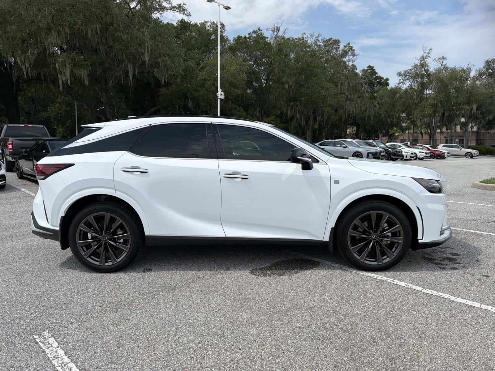 Used 2025 Lexus RX 350 F Sport w/ Convenience Package AWD/4WD image 3
