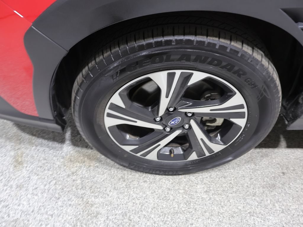 Used 2025 Subaru Crosstrek 2.5i Premium AWD/4WD image 8