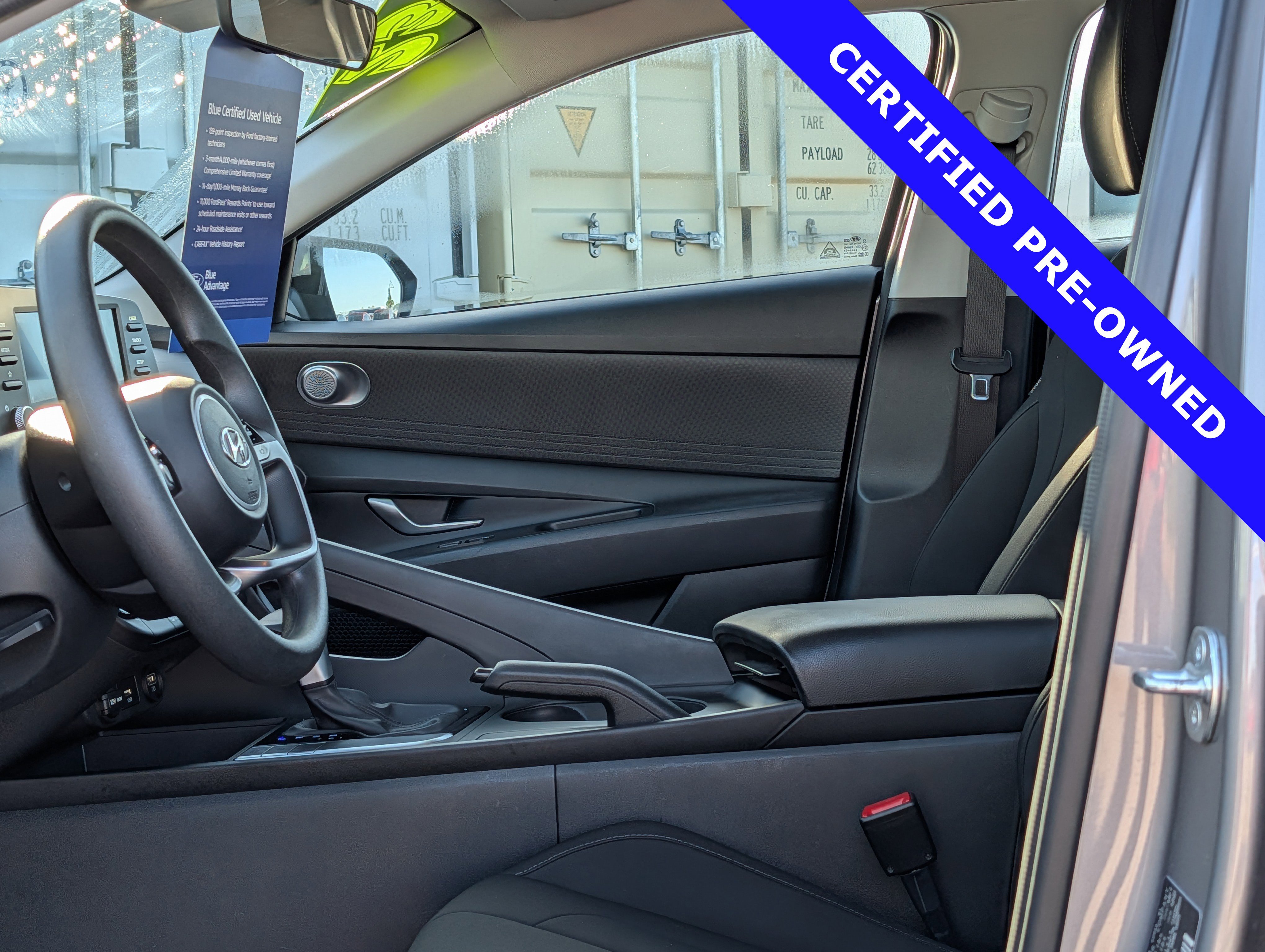 Used 2023 Hyundai Elantra SEL image 18