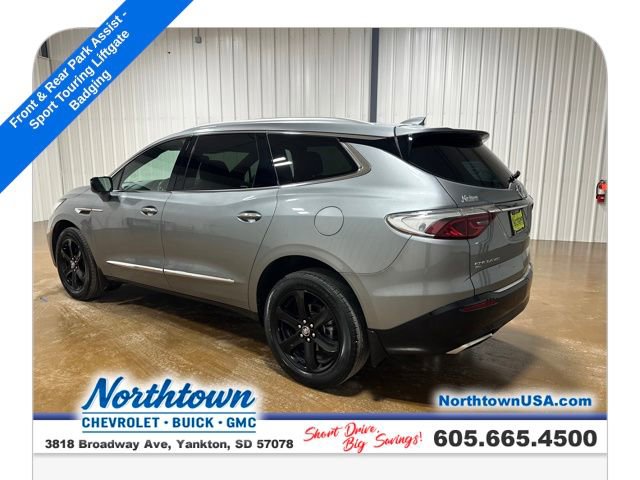 Used 2023 Buick Enclave Essence w/ Sport Touring Edition image 3