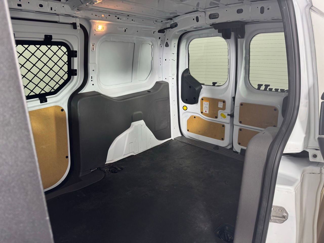 Used 2023 Ford Transit Connect XL image 27