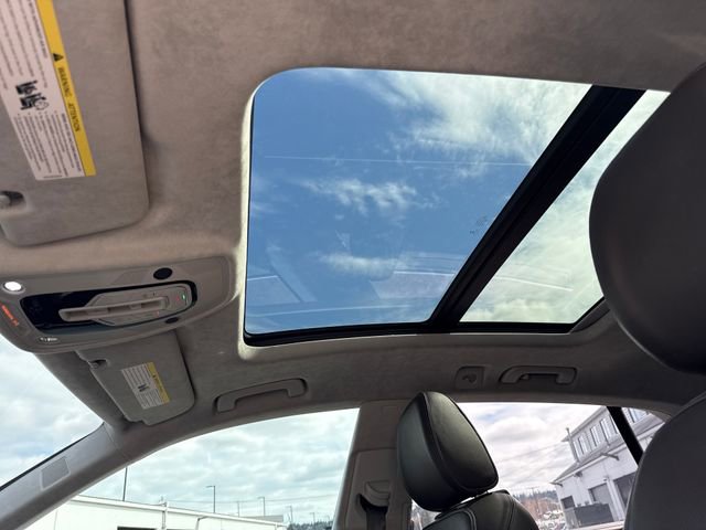 Used 2019 Audi Q8 Prestige w/ Luxury Package image 29