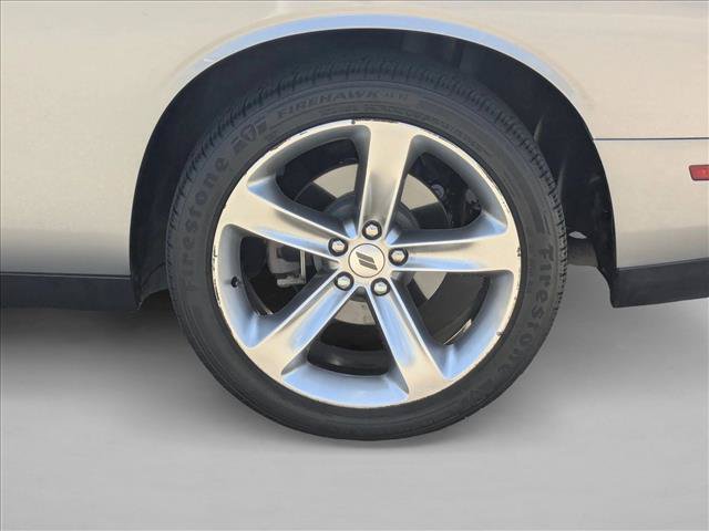 Used 2018 Dodge Challenger SXT w/ Super Sport Group (SS/T) RWD image 23
