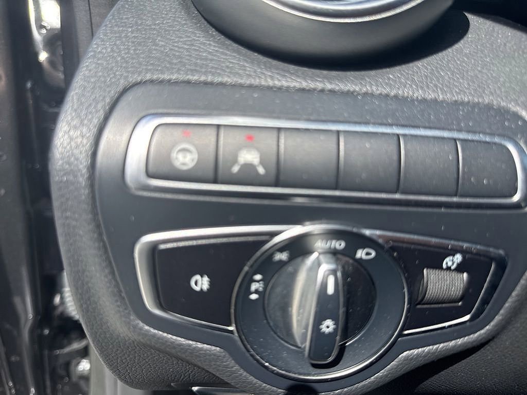 Used 2021 Mercedes-Benz C 300 4MATIC Cabriolet image 11