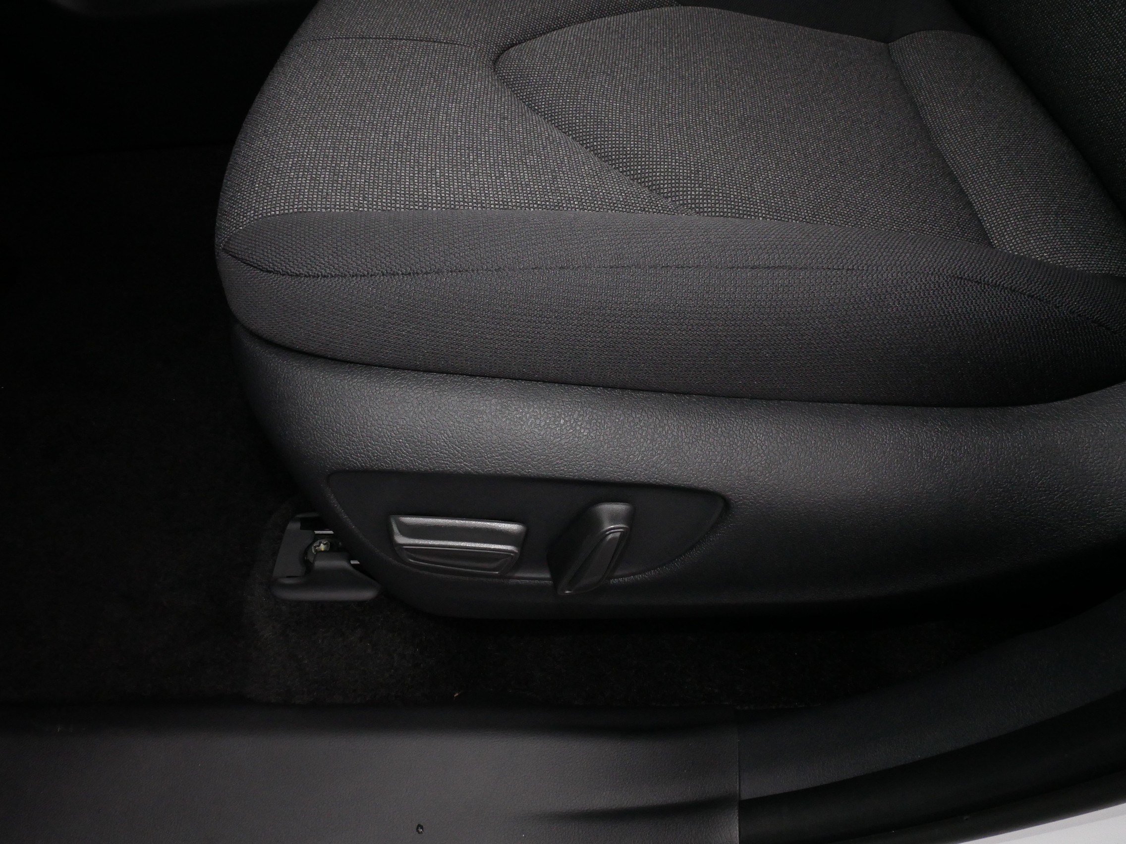 Certified 2026 Toyota Grand Highlander AWD Hybrid image 21