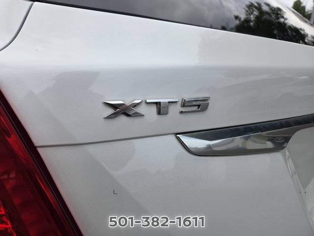 Used 2017 Cadillac XT5 FWD w/ LPO, Wheel Lock Package image 13