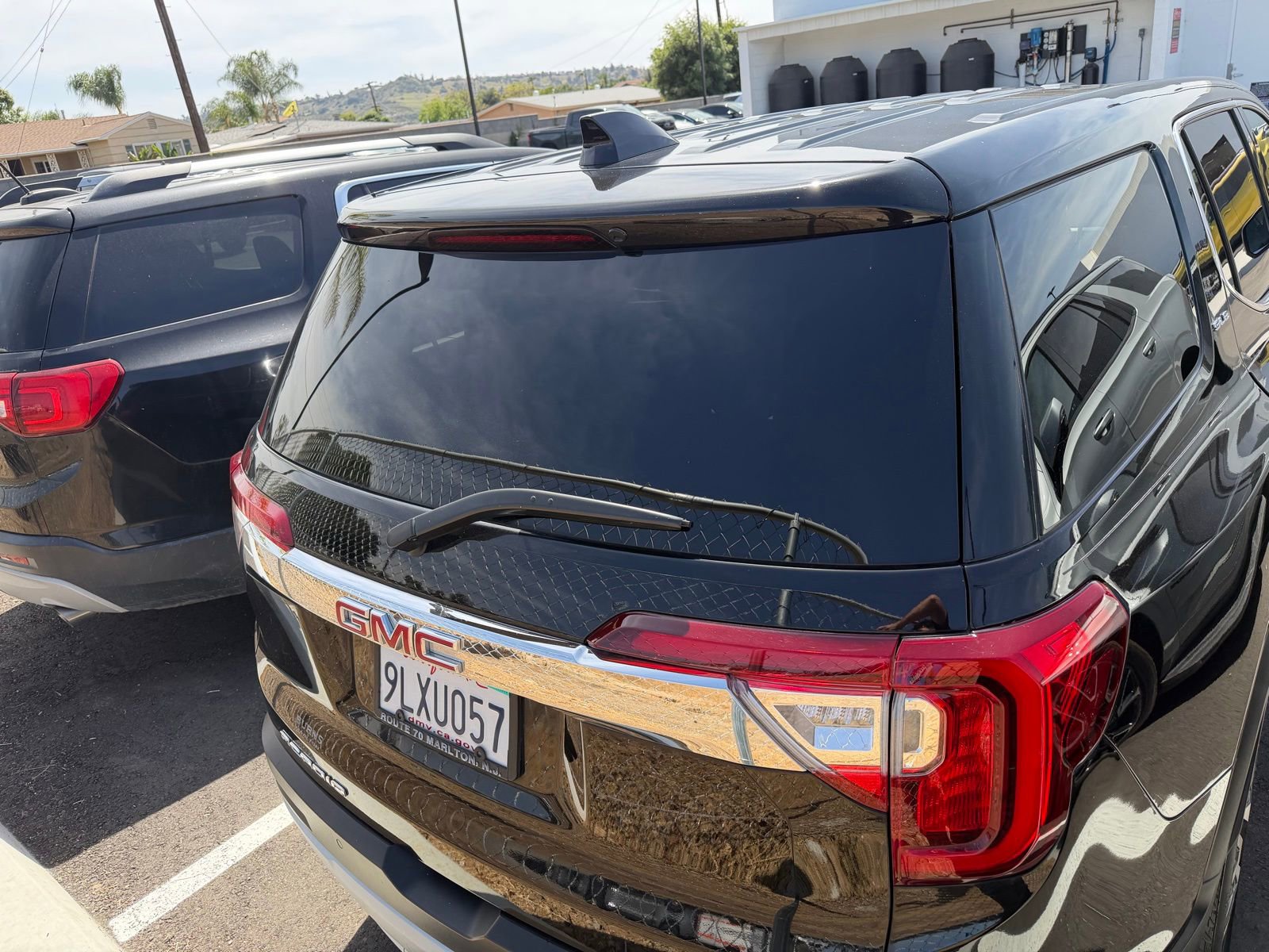 Used 2021 GMC Acadia SLE w/ LPO, Cargo Package image 4