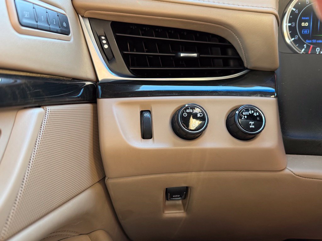Used 2019 Cadillac Escalade Platinum AWD/4WD image 13