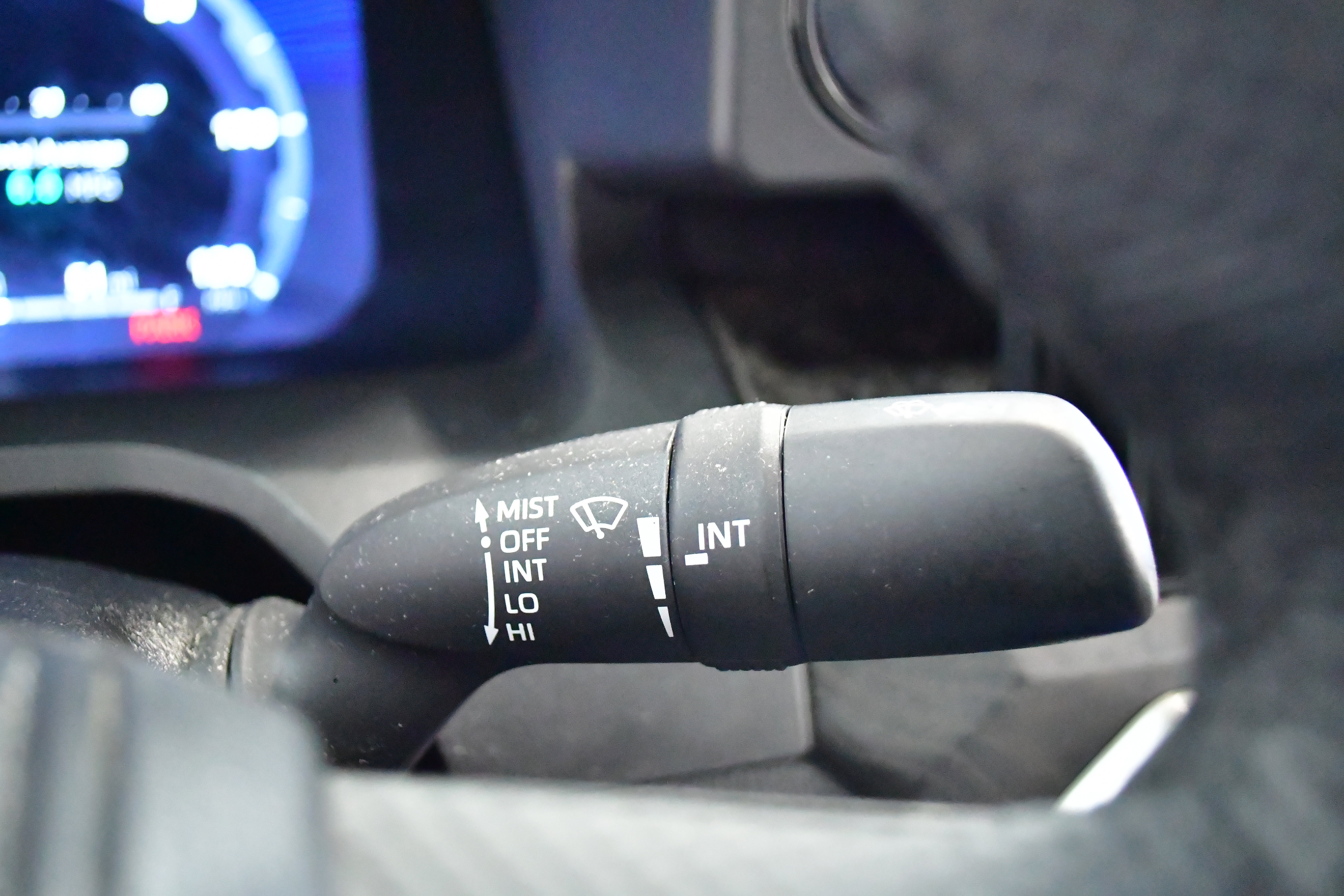 Used 2024 Toyota Tacoma Limited w/ Limited Package (LT) image 42