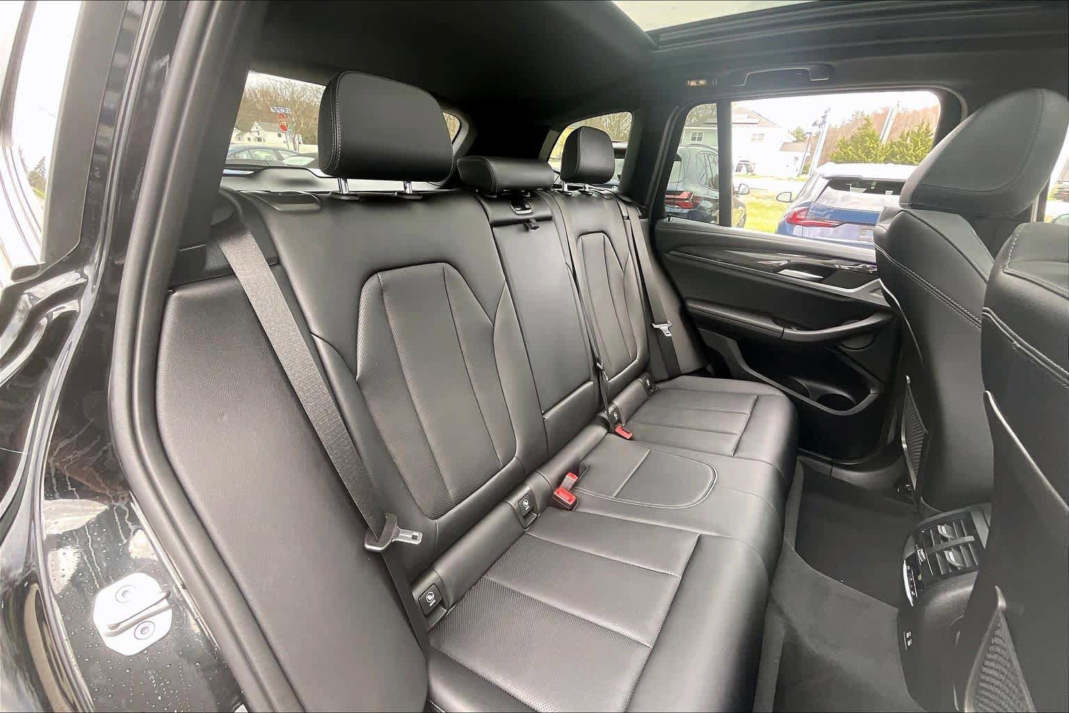 Used 2023 BMW X3 M40i w/ Shadowloine Package image 19