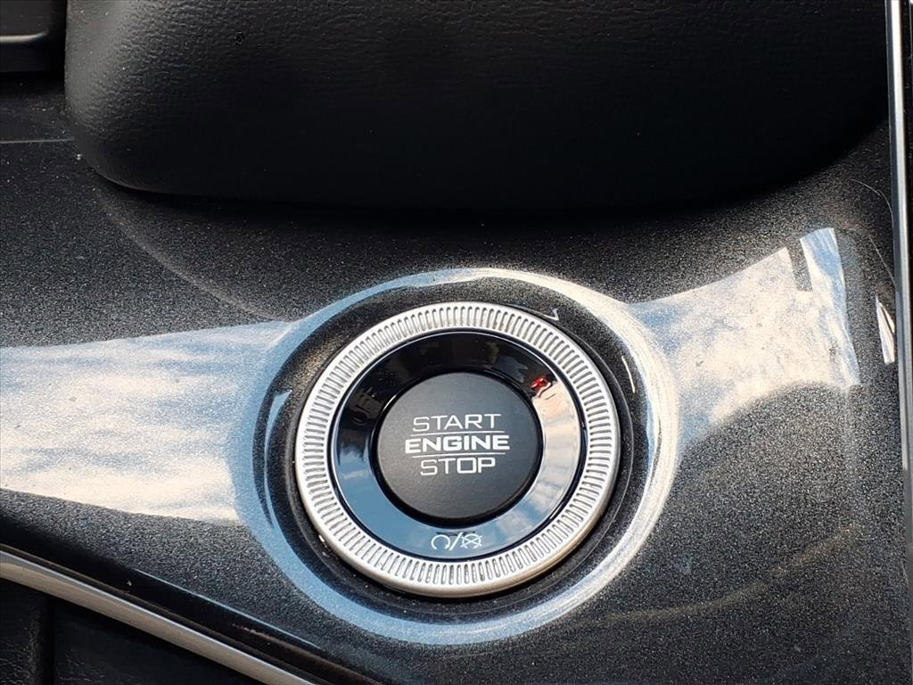 Used 2022 Jeep Grand Cherokee L Laredo w/ Luxury Tech Group I image 24