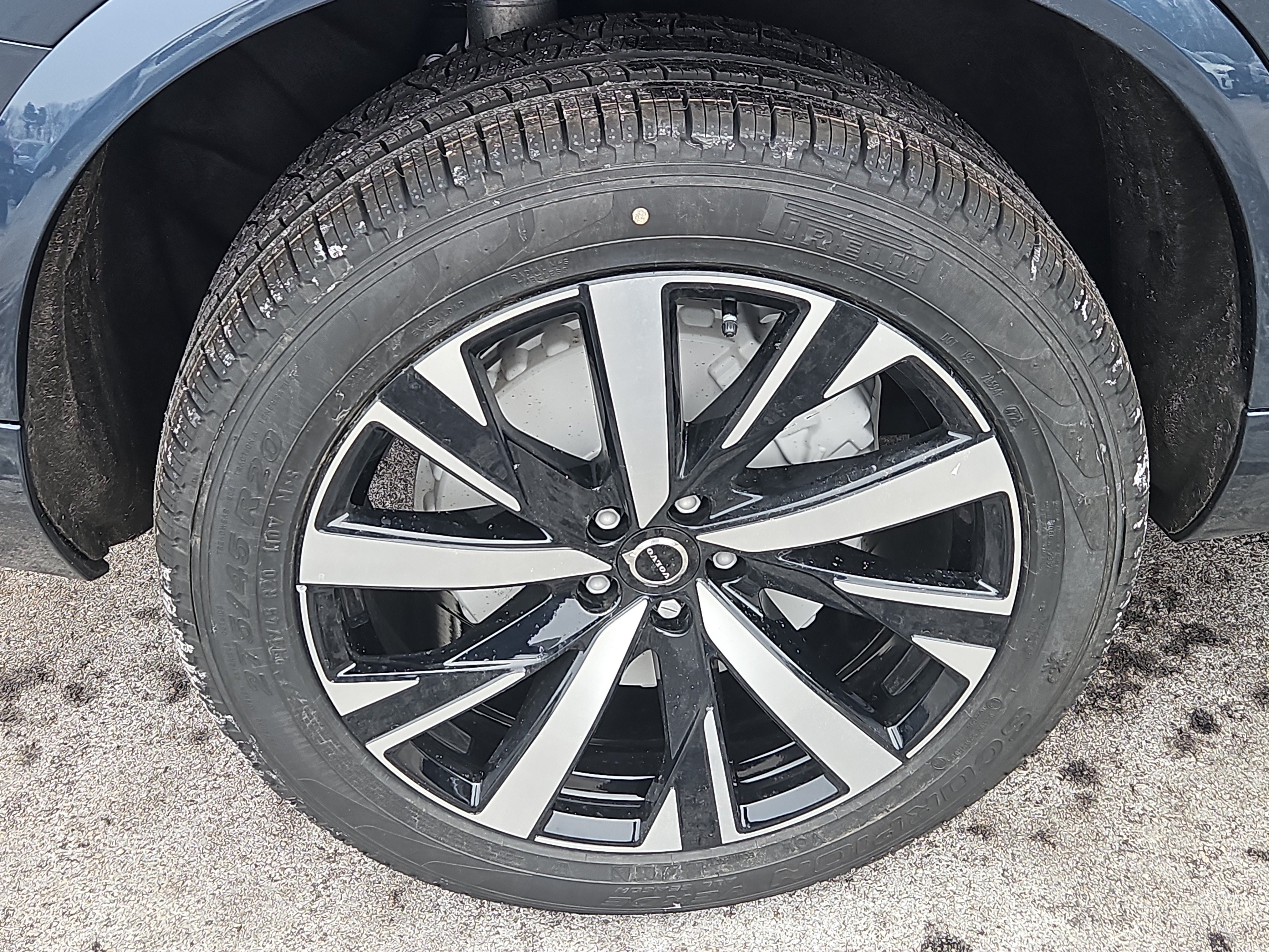 New 2026 Volvo XC90 B5 Core w/ Protection Package Premier AWD/4WD image 19