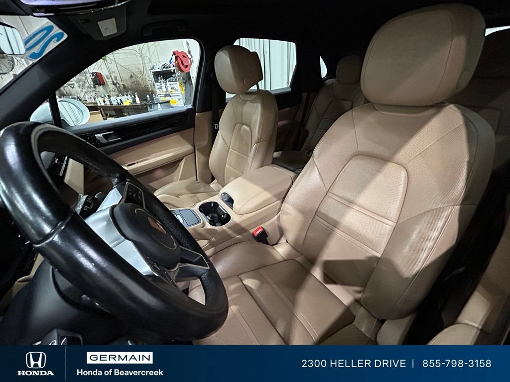 Used 2020 Porsche Cayenne AWD/4WD image 26