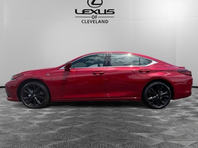 Used 2025 Lexus ES 300h F Sport w/ Accessory Package (Z1) FWD image 3
