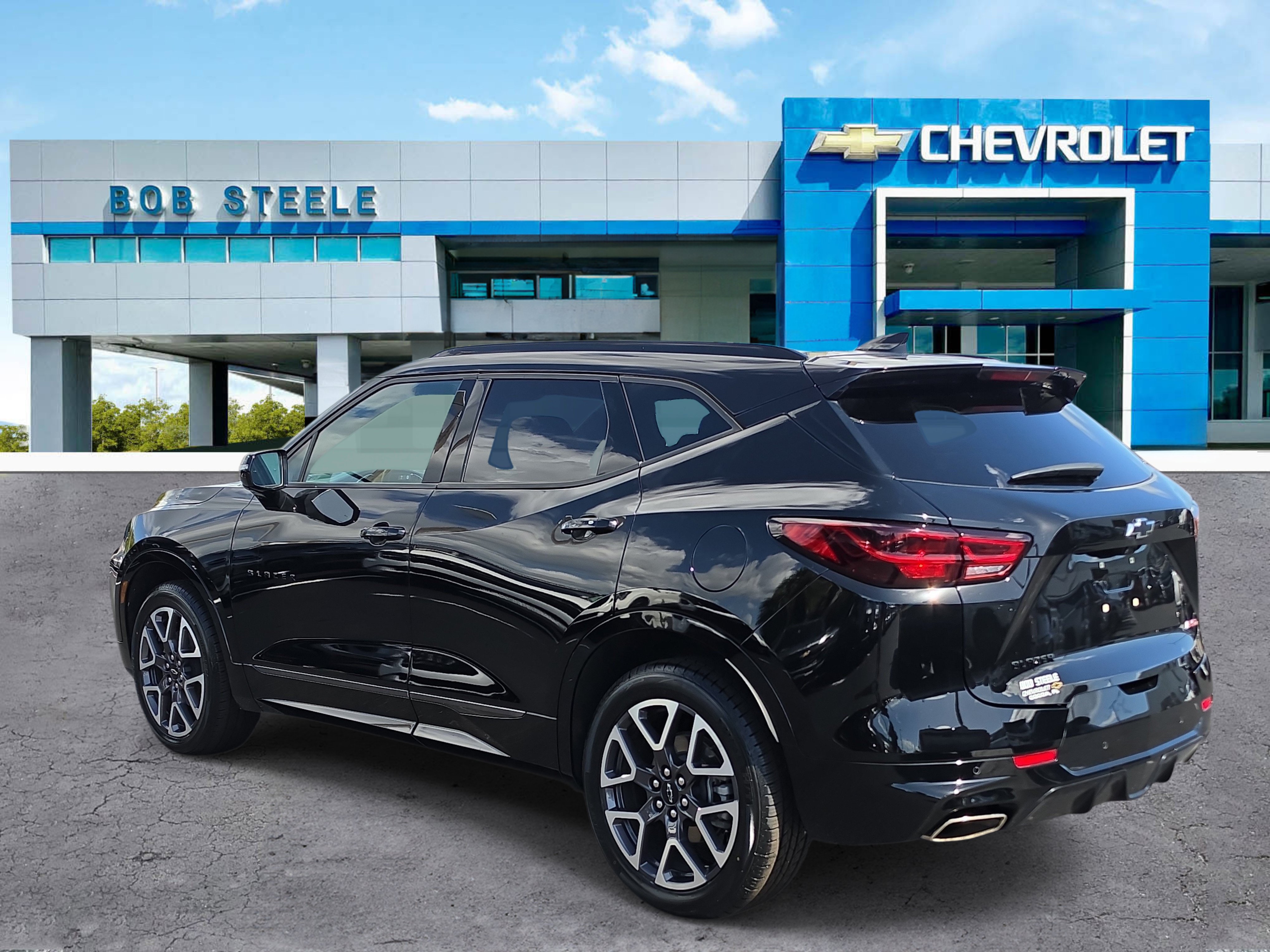 Certified 2024 Chevrolet Blazer RS w/ Driver Confidence II Package FWD image 3
