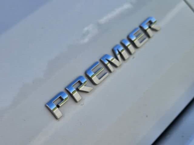 Used 2020 Chevrolet Traverse Premier w/ LPO, Floor Liner Package image 12