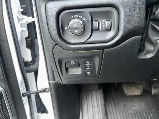 Used 2025 RAM 1500 Laramie w/ Sport Appearance Package image 20