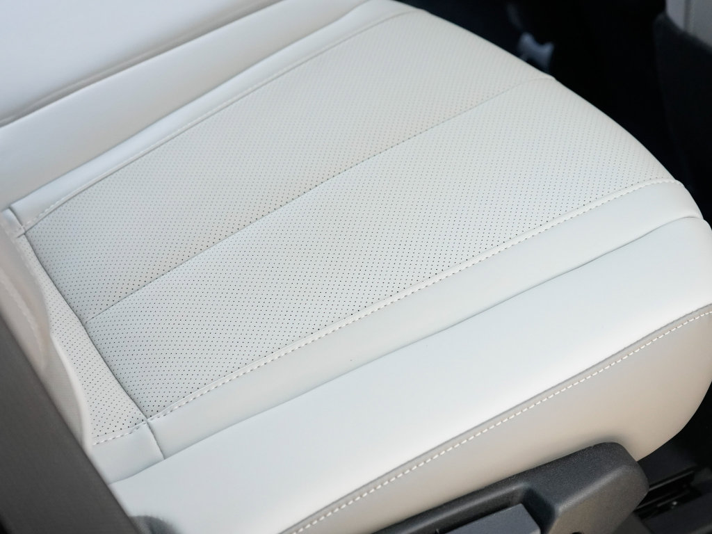 New 2026 INFINITI QX60 Luxe w/ Cargo Package image 26