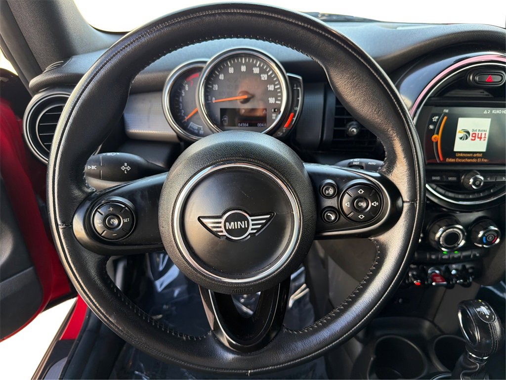 Used 2019 MINI Cooper Convertible image 18