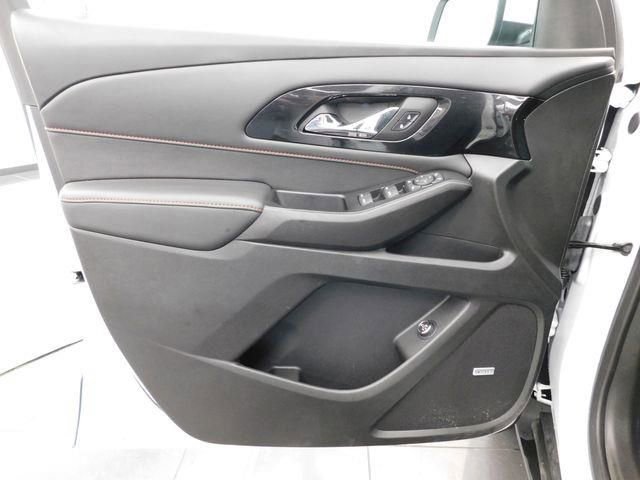 Used 2023 Chevrolet Traverse RS w/ LPO, Floor Liner Package image 23