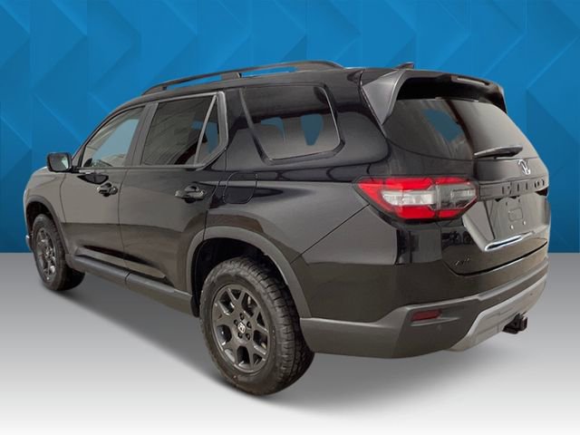 New 2025 Honda Pilot TrailSport image 3