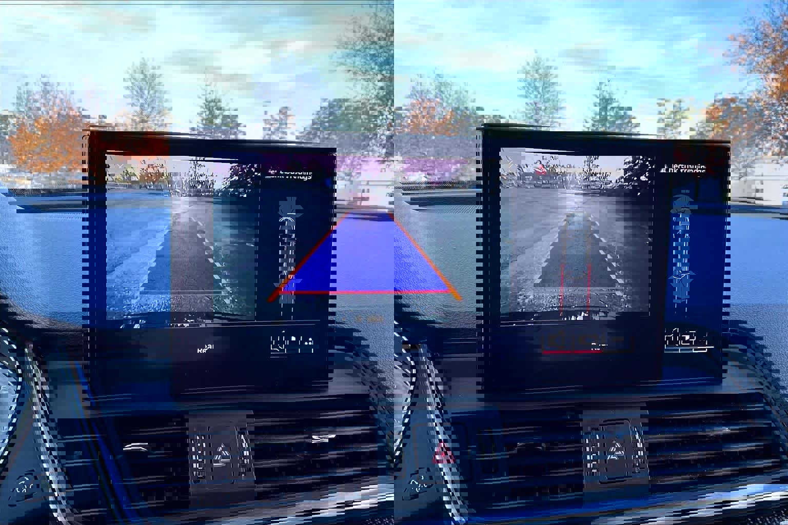 Used 2022 Audi SQ5 Premium image 26