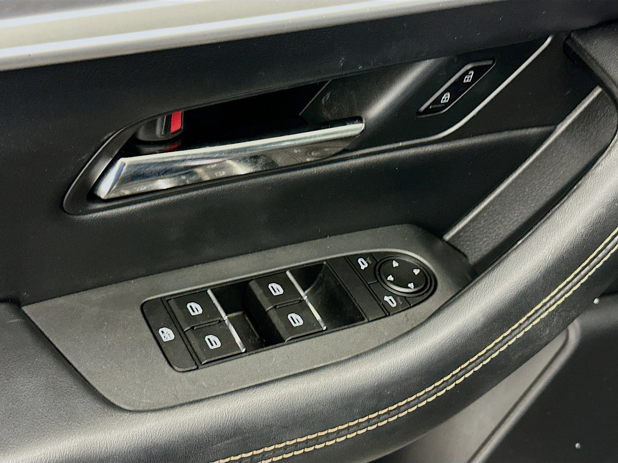 Used 2024 MAZDA CX-90 Plug-In Hybrid w/ Premium Pkg image 15