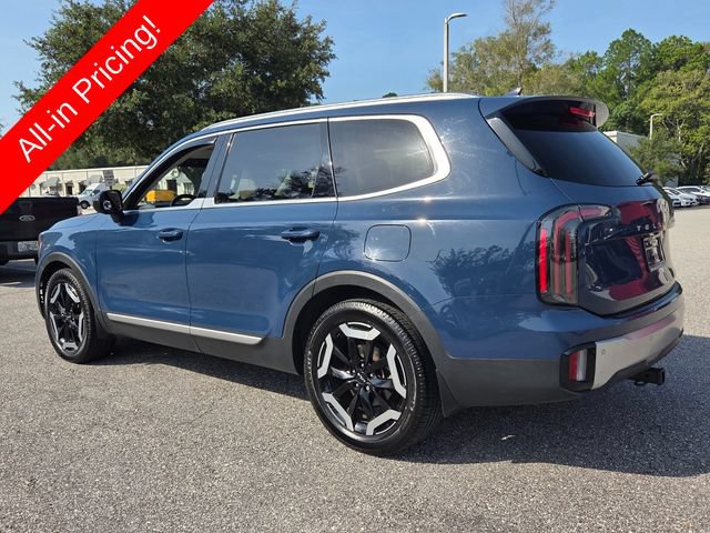 Used 2023 Kia Telluride EX FWD image 3