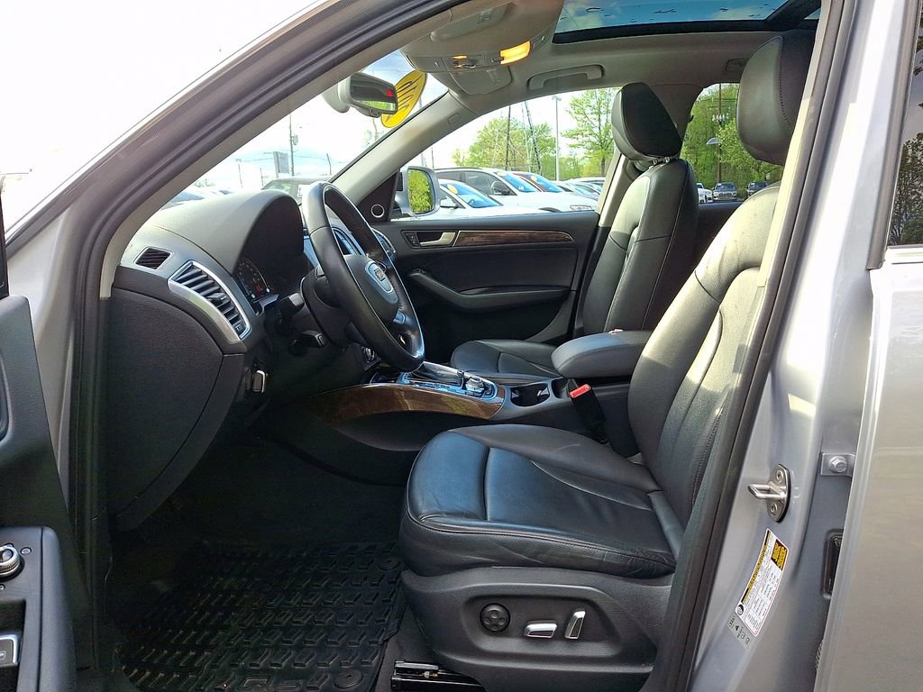 Used 2016 Audi Q5 2.0T Premium Plus w/ Technology Package image 19