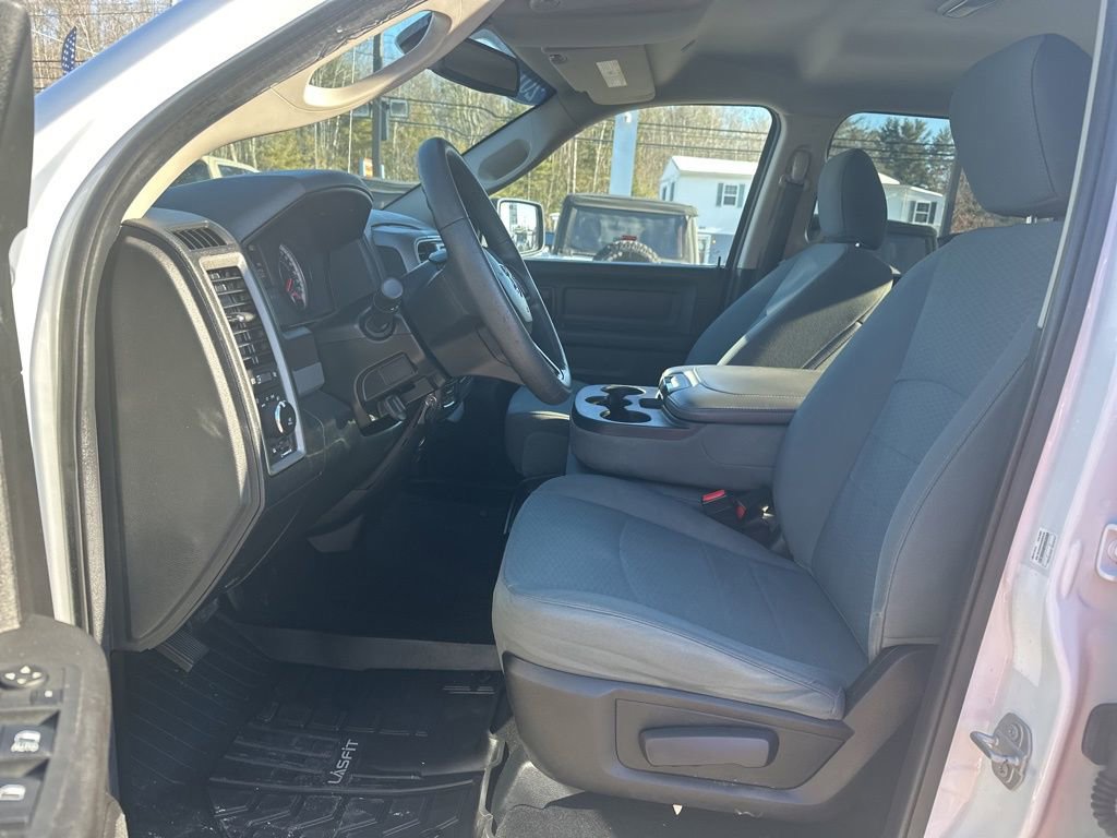 Used 2018 RAM 1500 Express AWD/4WD image 15