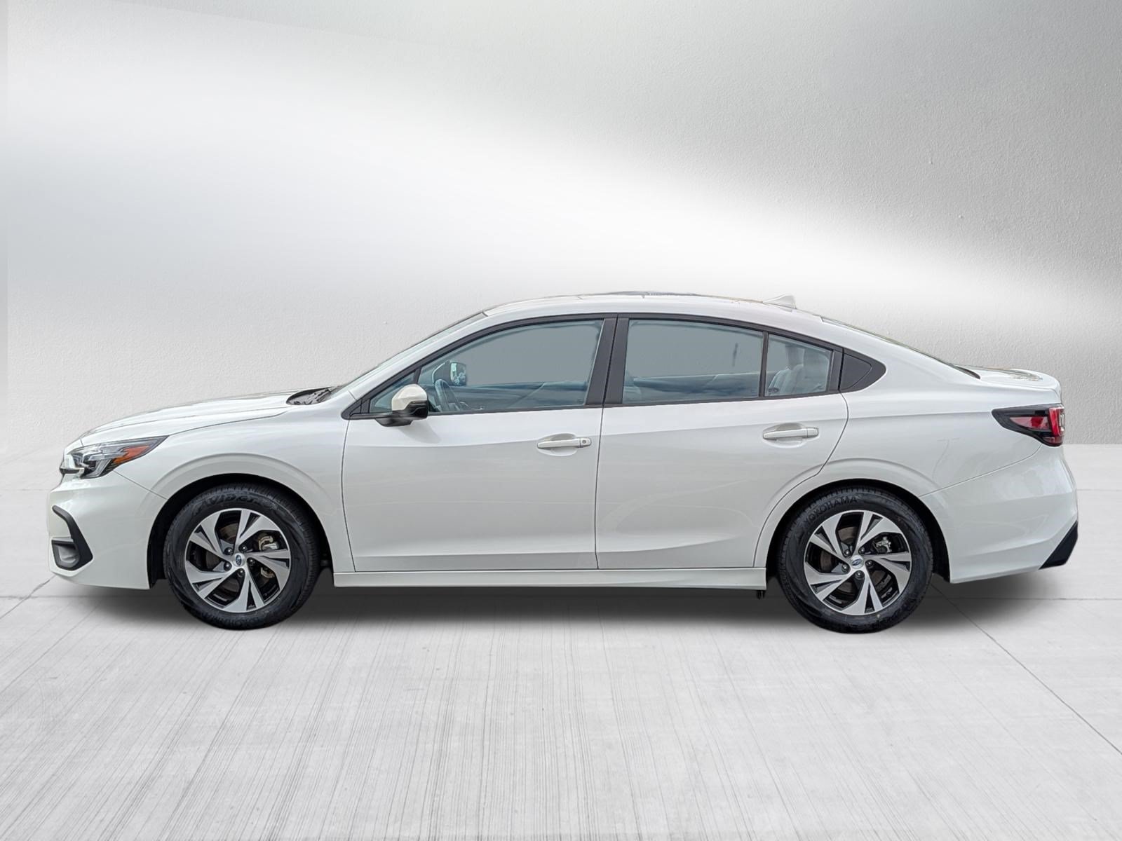 Certified 2025 Subaru Legacy Premium AWD/4WD image 2