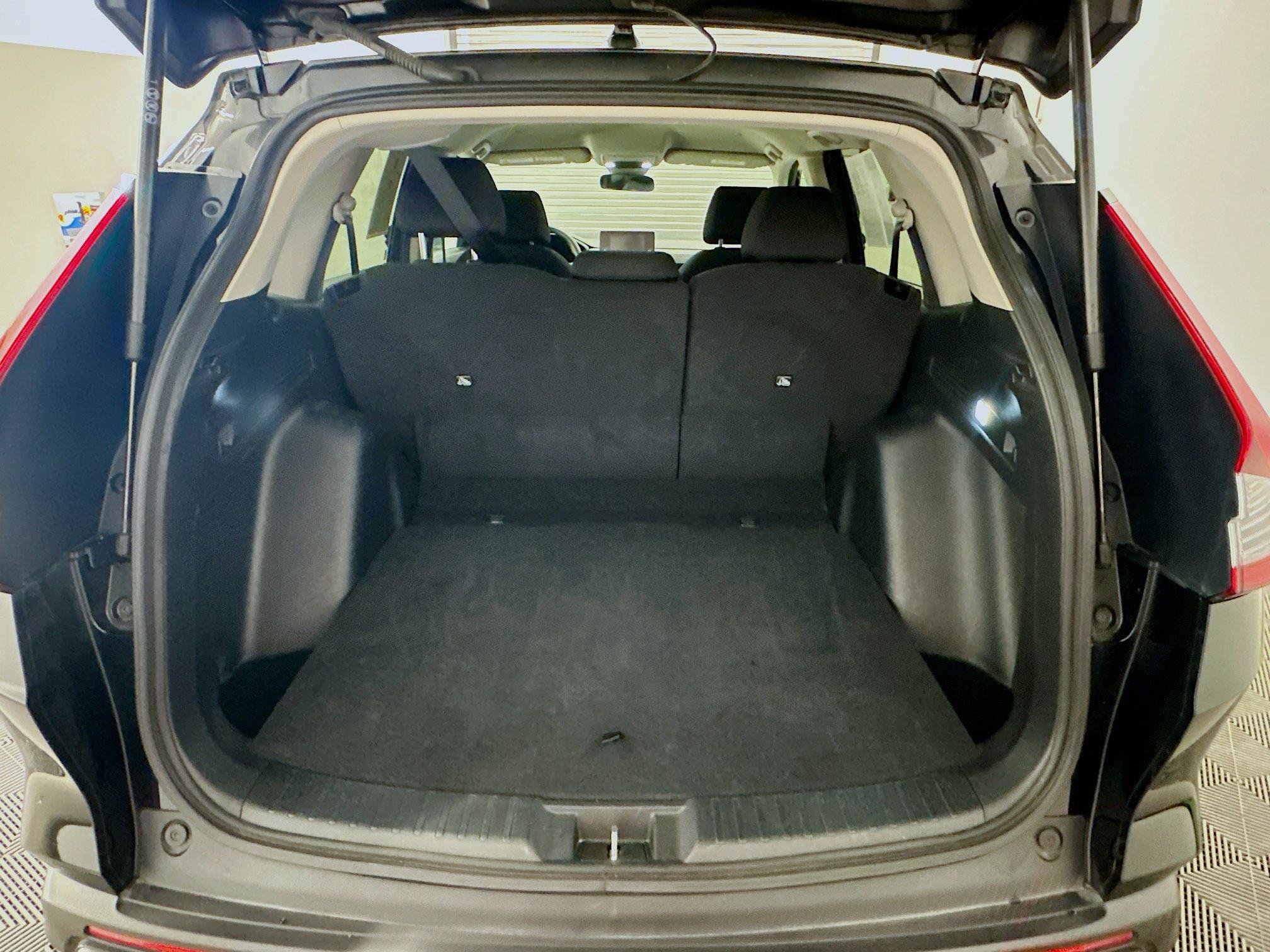 Used 2025 Honda CR-V LX image 29
