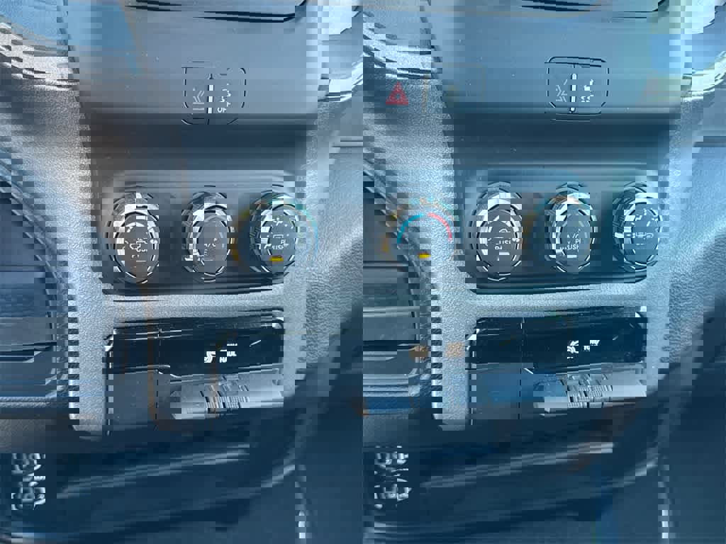 Used 2023 RAM 3500 Tradesman image 29