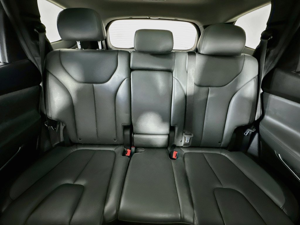 Used 2023 Hyundai Santa Fe SEL w/ Premium Package AWD/4WD image 13