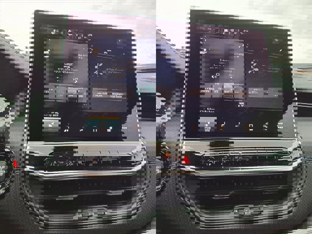 New 2026 Jeep Compass Latitude image 3