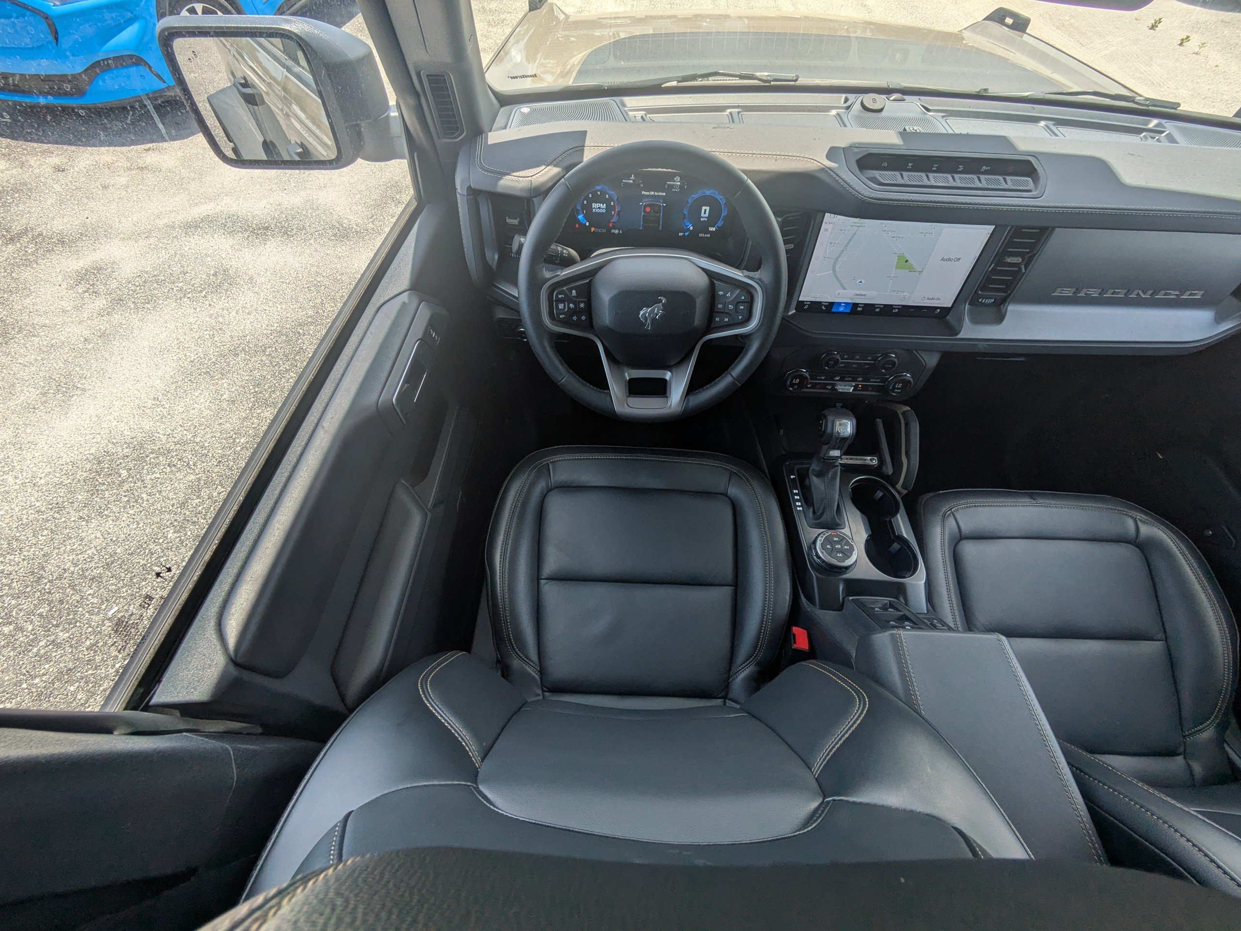 Used 2025 Ford Bronco Badlands AWD/4WD image 15
