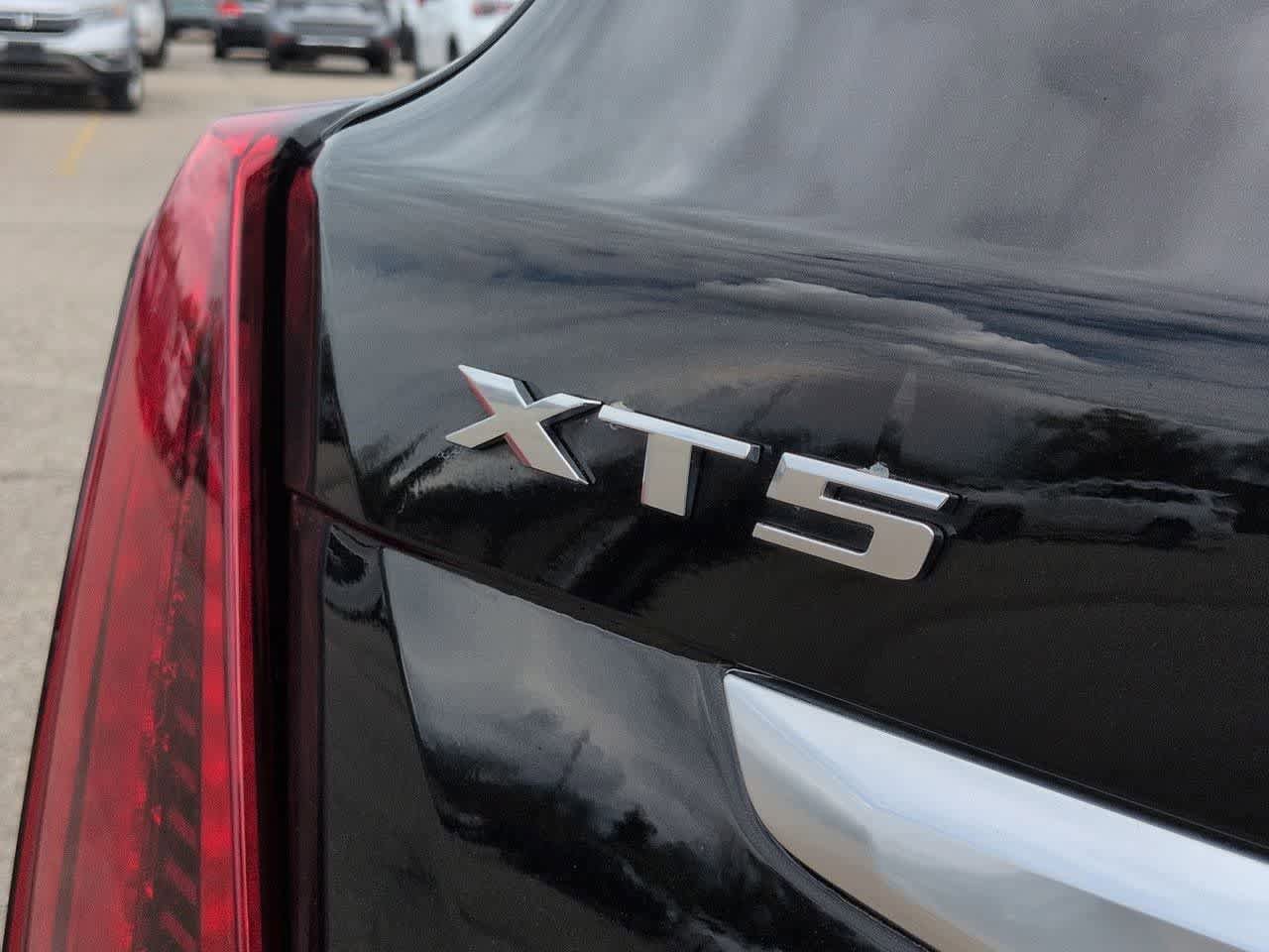 Used 2023 Cadillac XT5 Premium Luxury AWD/4WD image 12