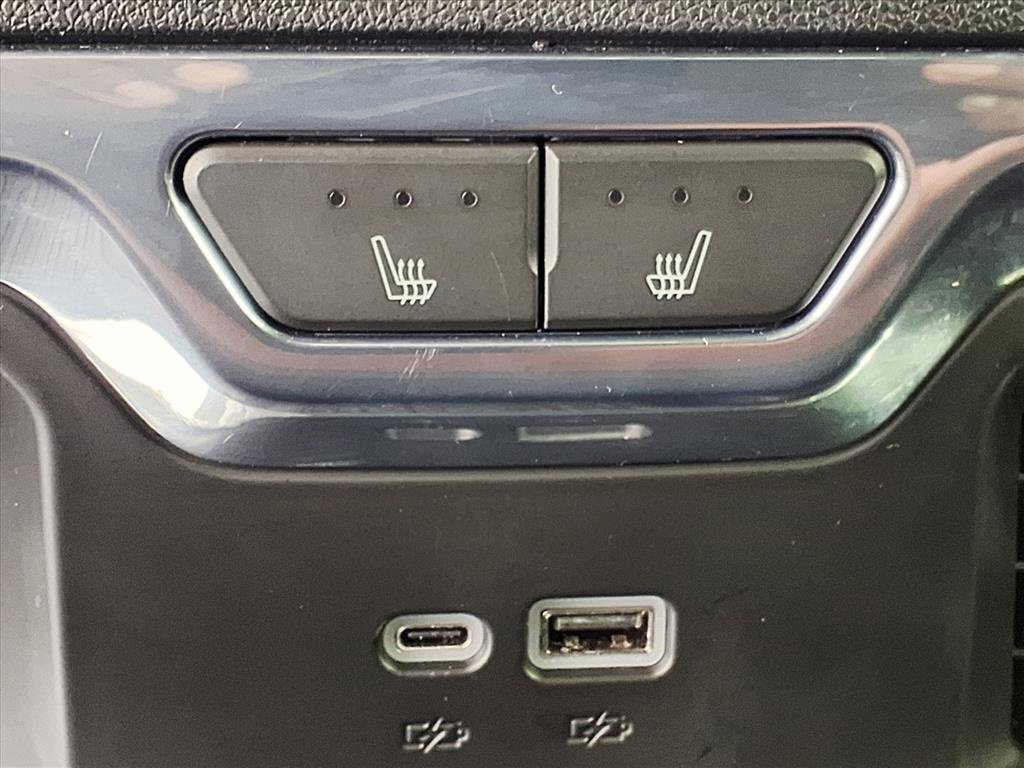 Used 2024 GMC Sierra 3500 Denali Ultimate image 14