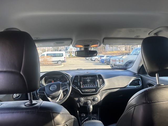 Used 2019 Jeep Cherokee Limited image 23