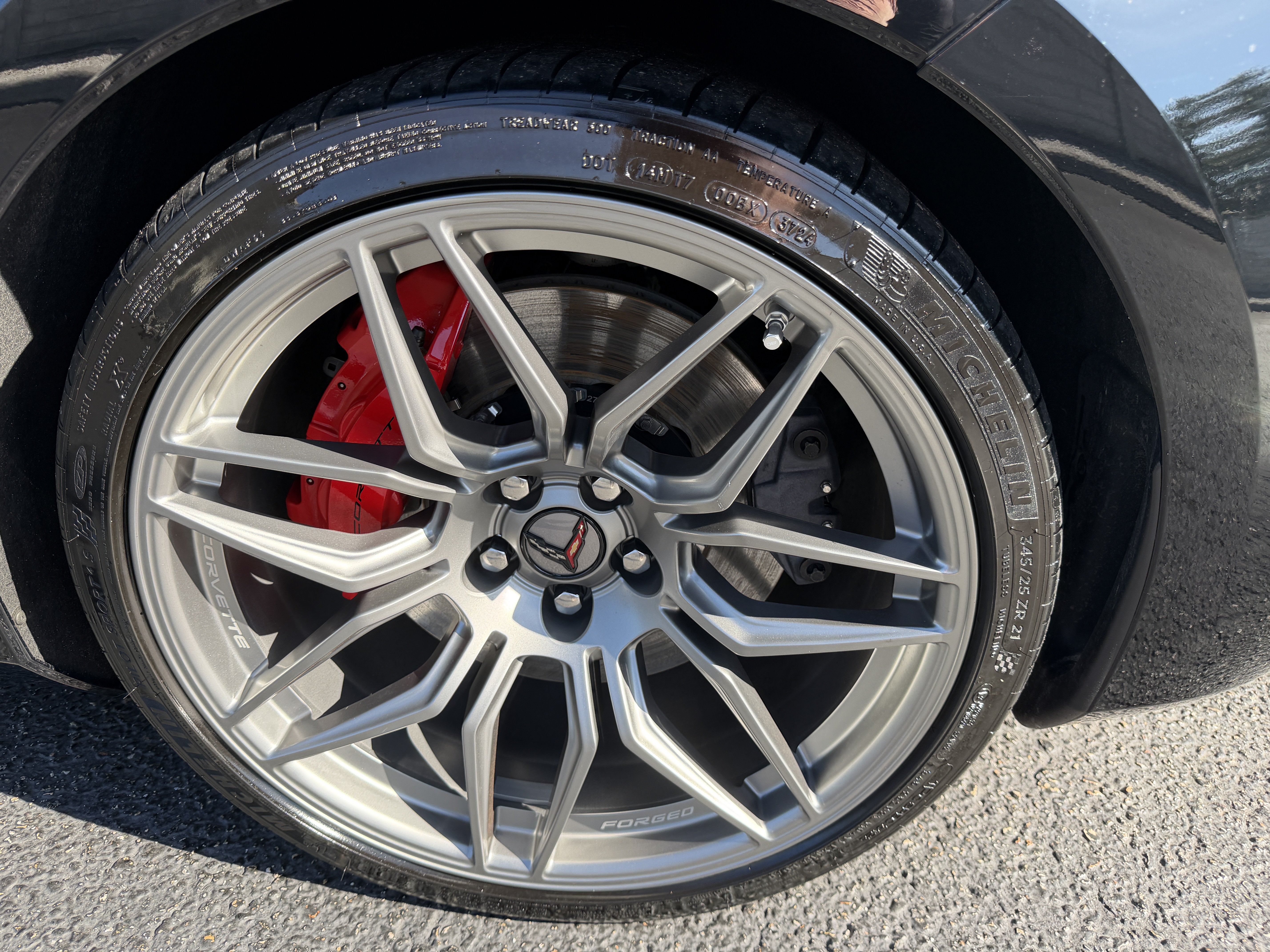 Used 2025 Chevrolet Corvette Z06 RWD image 10