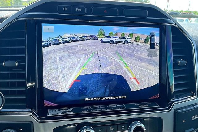 Used 2022 Ford F250 Lariat w/ Black Appearance Package AWD/4WD image 15