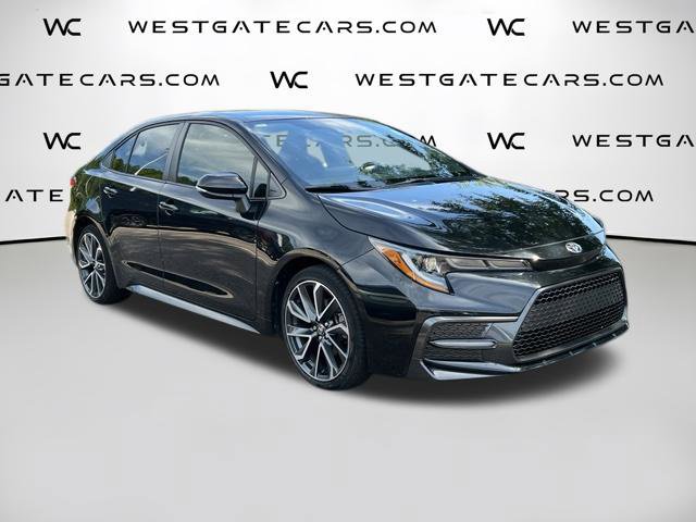 Used 2022 Toyota Corolla SE FWD image 2