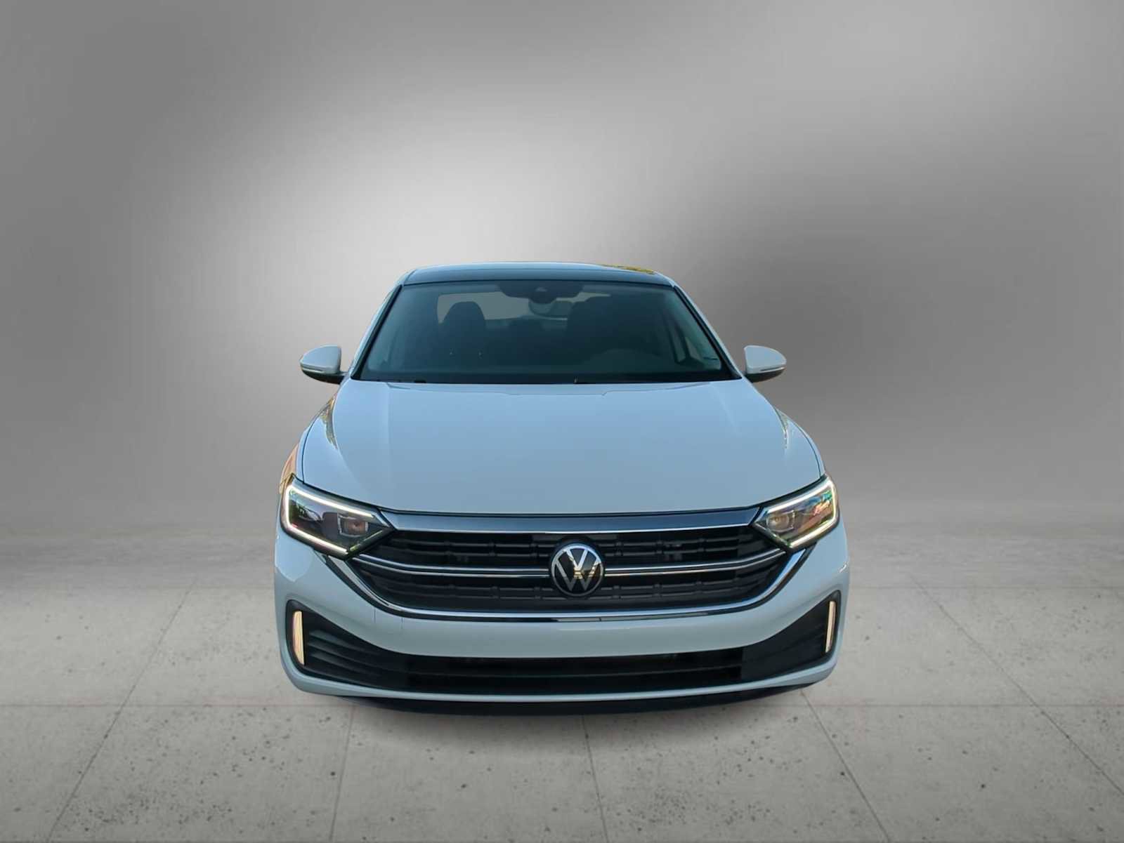 Used 2024 Volkswagen Jetta SEL image 3