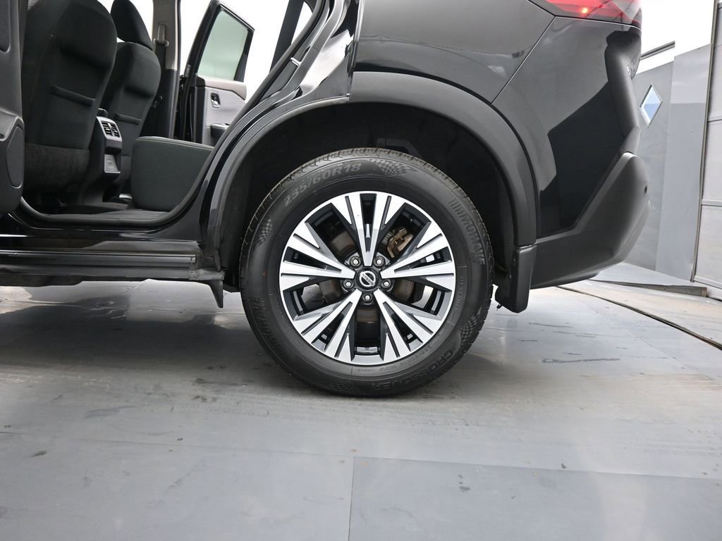 Used 2021 Nissan Rogue SV image 21
