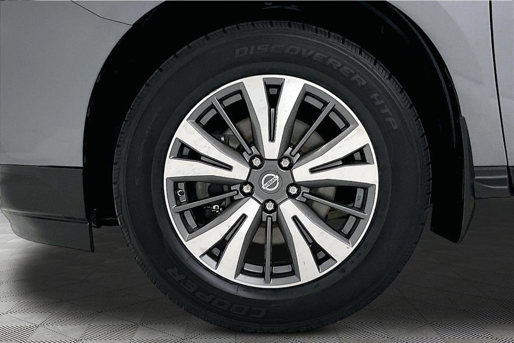 Used 2018 Nissan Pathfinder SV w/ Cargo Package AWD/4WD image 24