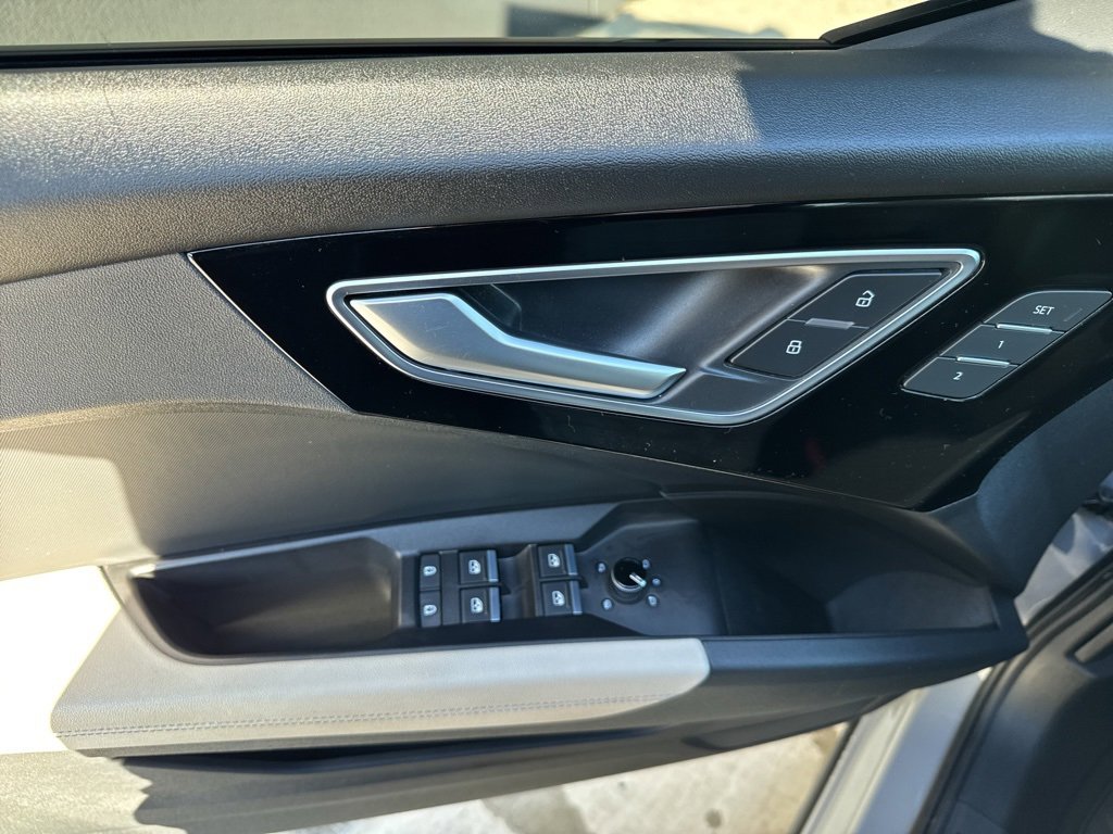 Used 2023 Audi Q4 e-tron Prestige w/ Black Optic Package image 19