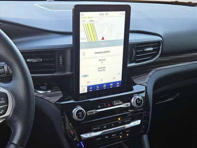 Used 2023 Ford Explorer Limited w/ Limited Technology Package RWD image 13