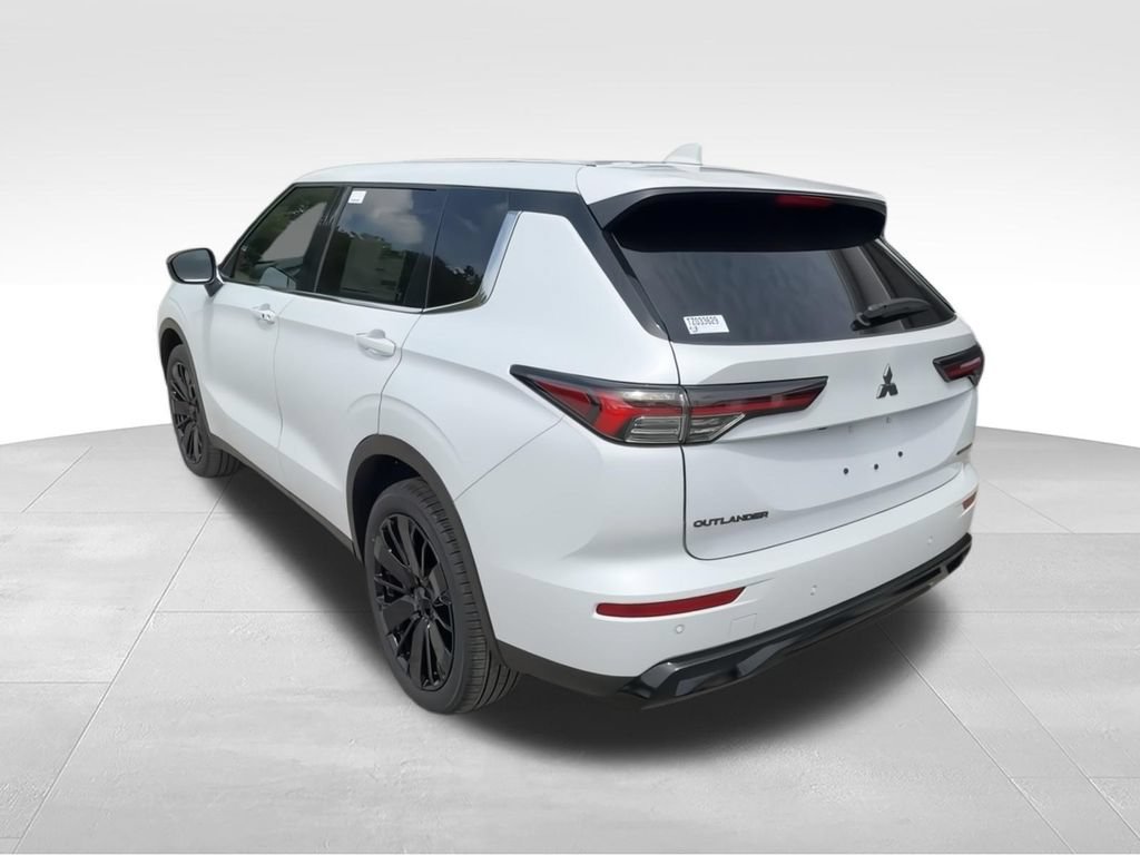 New 2026 Mitsubishi Outlander LE FWD image 6