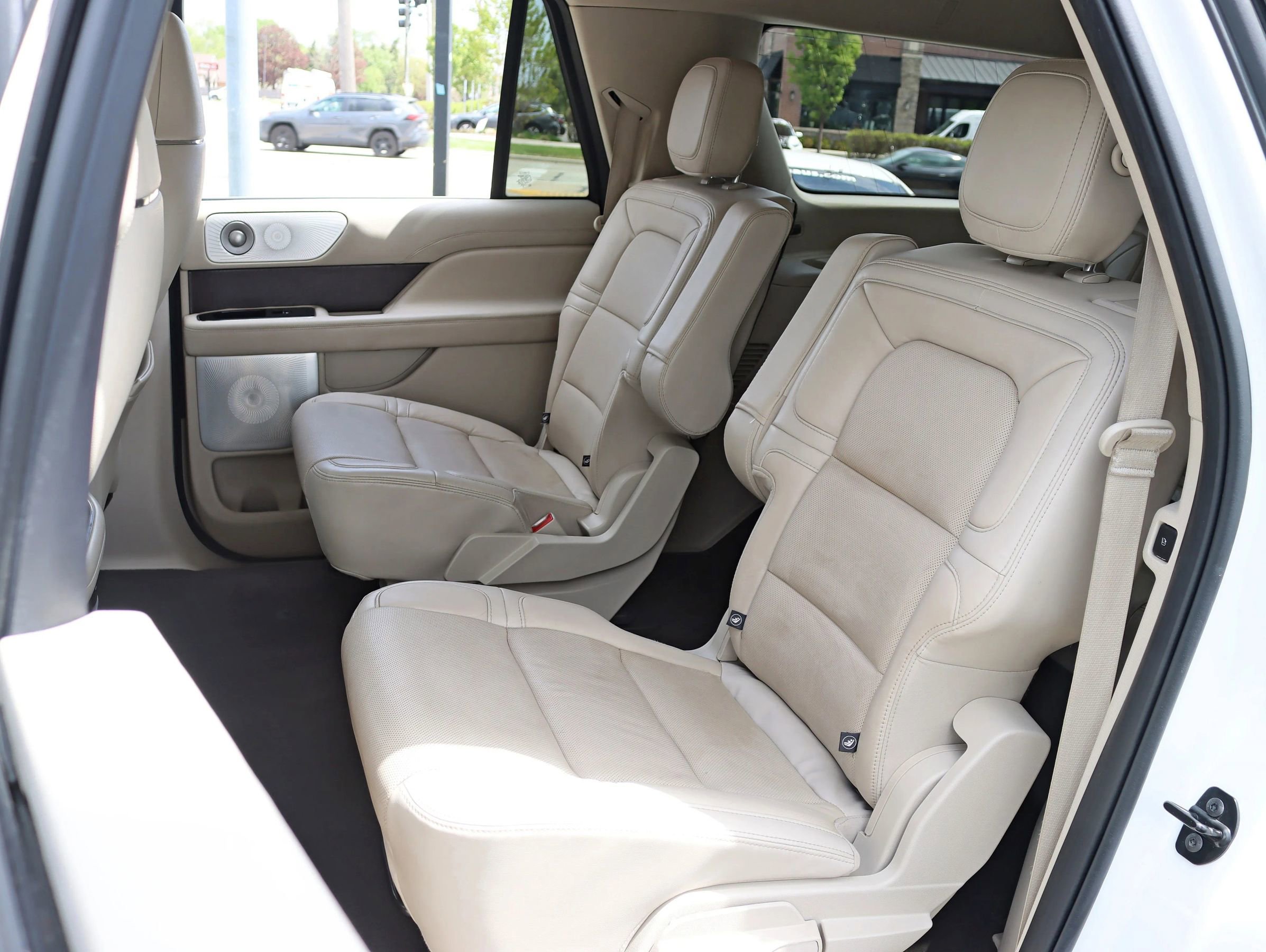 Used 2020 Lincoln Navigator L Reserve w/ Luxury Package AWD/4WD image 34